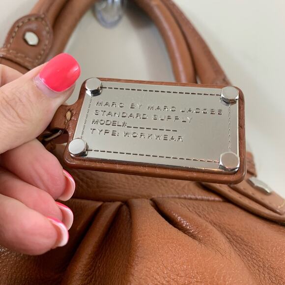 Marc by Marc Jacobs Leather Brown Hobo Bag - Picture 2 of 13